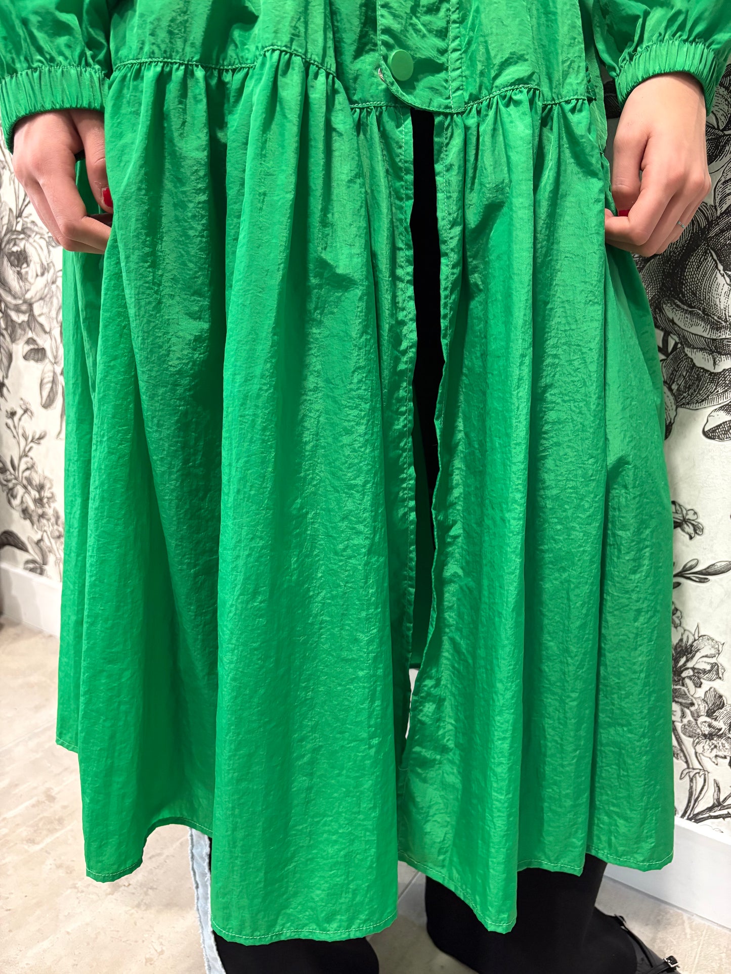 Trench vert volanté