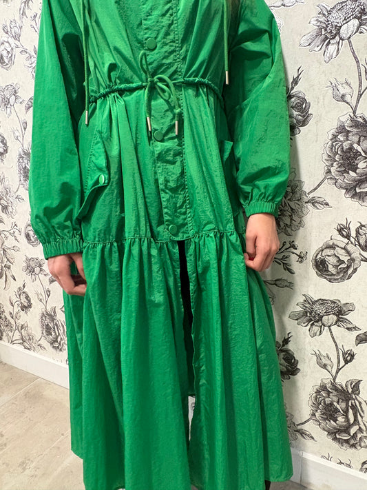 Trench vert volanté